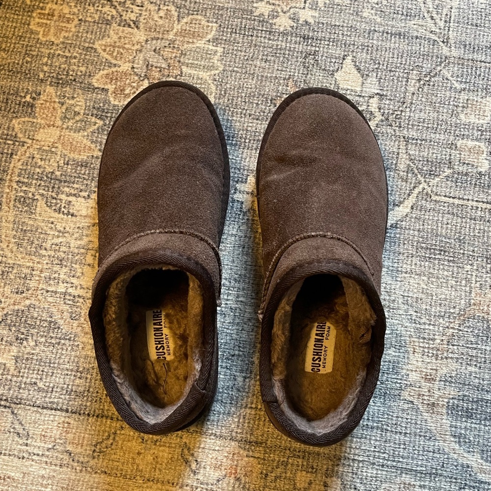 Cushionaire Hilo 2 slippers
